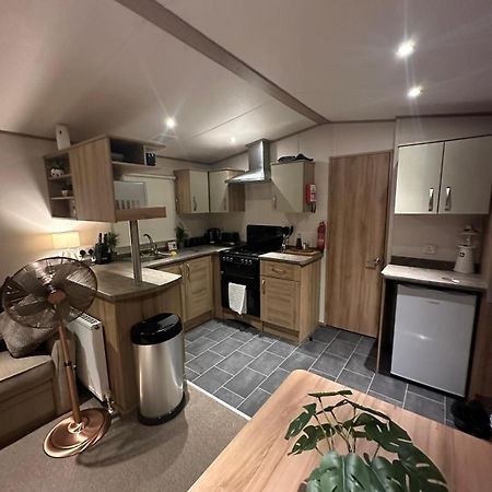 The Ernie Van Selsey Exterior foto